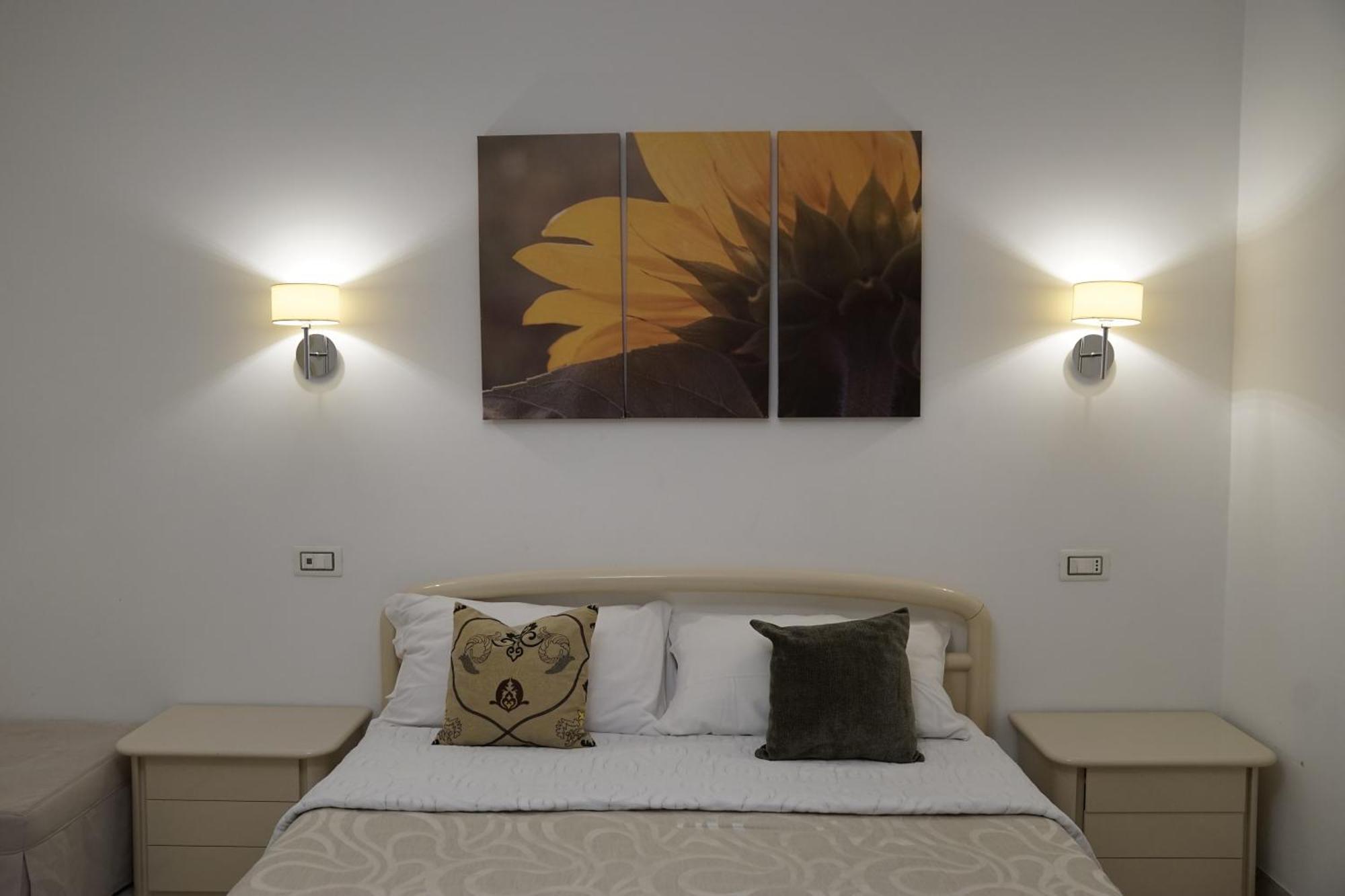 B&B La Vie En Rose Salerno Exterior photo