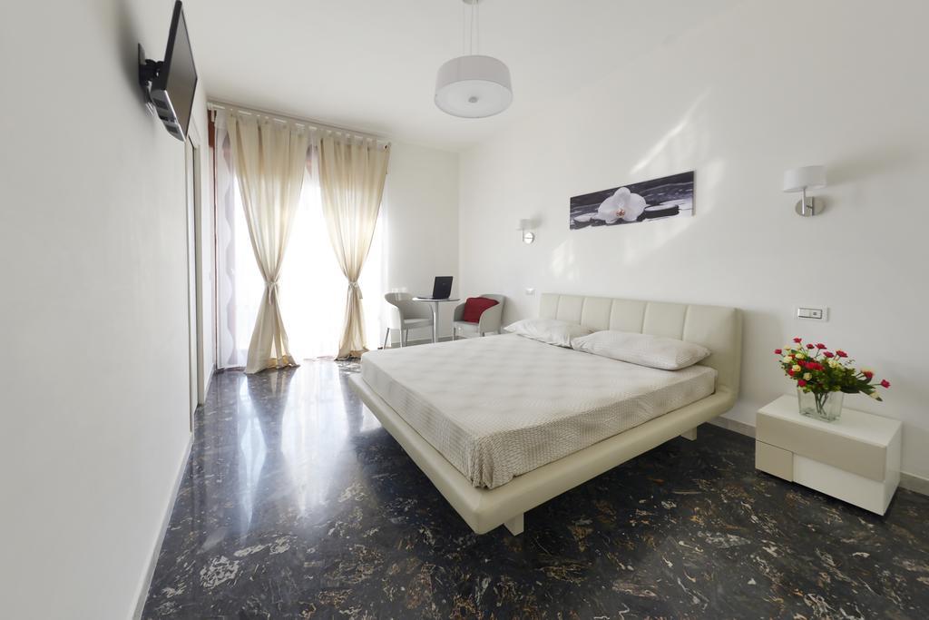B&B La Vie En Rose Salerno Room photo